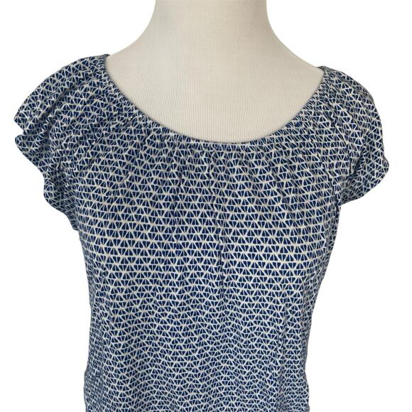 Old Navy Blue White Geometric Flutter Sleeve Elastic Waist Short Sleeve Blouse - Picture 2 of 3